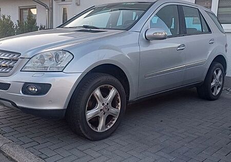 Mercedes-Benz ML 320 CDI 4MATIC -