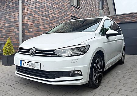 VW Touran Volkswagen 2.0 TDI DSG UNITED LED NAVI AHK STANDHZG