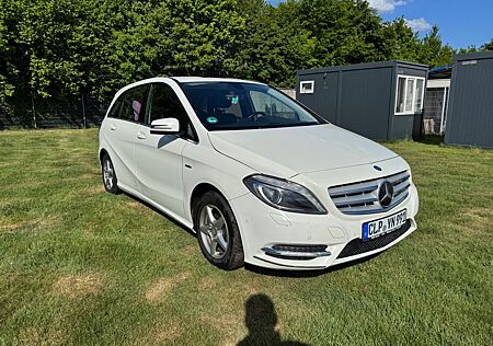 Mercedes-Benz B 180 Mercedes Benz B180 CDI W246 OM651 BlueEFFICIENCY