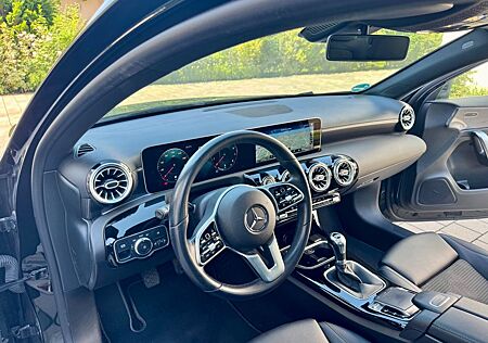 Mercedes-Benz A 200 - Business Progressive