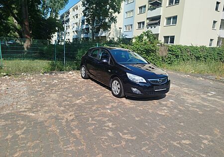 Opel Astra 1.4 ecoFLEX AHK Klima TÜV 06/2027