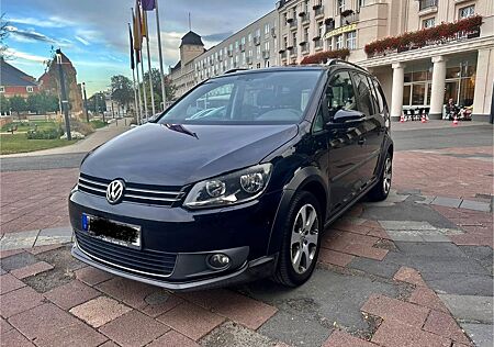 VW Touran Volkswagen 1.4 TSI DSG CROSS NAVI PDC SHZ