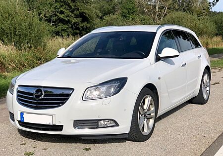 Opel Insignia ST 2.0 CTDI, OPC-Line, AHK, Alu, Klima