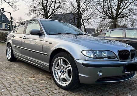 BMW 318i -