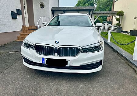 BMW 520d Touring -Head Up-Harman/Kardon Leder !