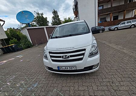 Hyundai H-1