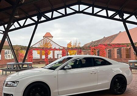 Audi S5 4.2 FSI quattro -