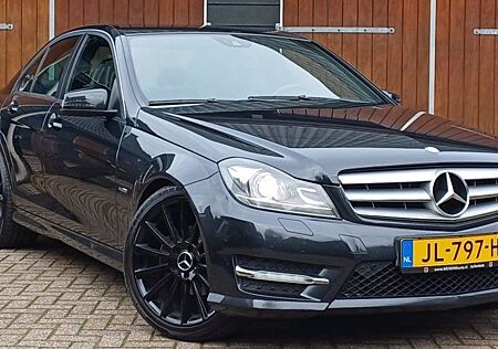 Mercedes-Benz C 180 Avantgarde, AMG pakket, Bluetooth, Automaa