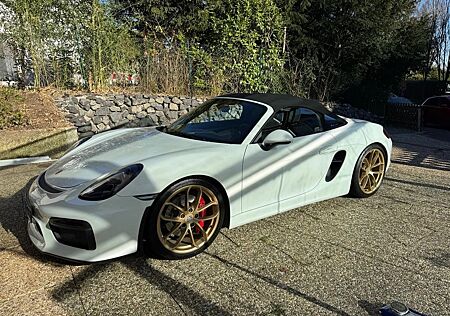 Porsche Boxster Spyder mit 918 Sitzen