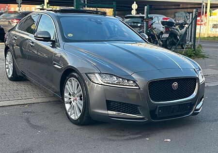 Jaguar XF Portfolio Pano Led Softclose HUD Meridian