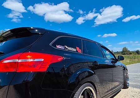 Ford Focus 2,0 TDCi 110kW PowerSh. ST-Line Turnier