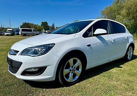 Opel Astra J Lim. 5-trg. Style