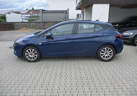 Opel Astra 1.5 D NAVI PDC SITZH TEMPOMAT 8FACH BEREIF