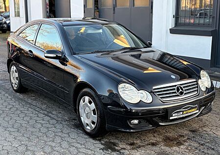 Mercedes-Benz C 180 Kompressor Sportcoupe PANO/PDC/SHZ