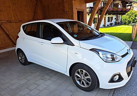 Hyundai i10 1.0 YES!