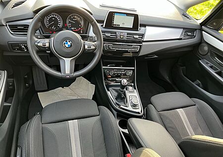 BMW 2er 218d GT 1.Hand M-Lenkrad/Fahrwerk Panorama