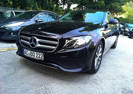 Mercedes-Benz E 220 d AVANTGARDE Autom. 1HAND SCHPORT PAKET