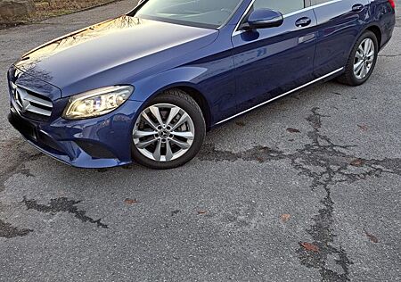 Mercedes-Benz C 220 d Autom. -
