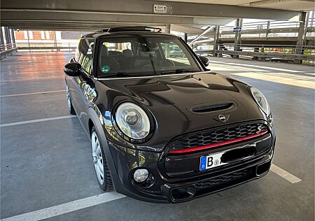 Mini Cooper S mit Remus Klapenauspuff
