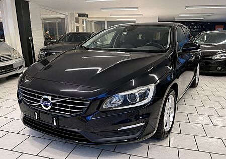 Volvo V60 Kombi / TÜV NEU / AUTOMATIK / 1. HAND