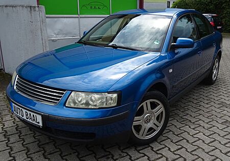 VW Passat Volkswagen 1,6 Klimaanlage AHK TÜV 09/25