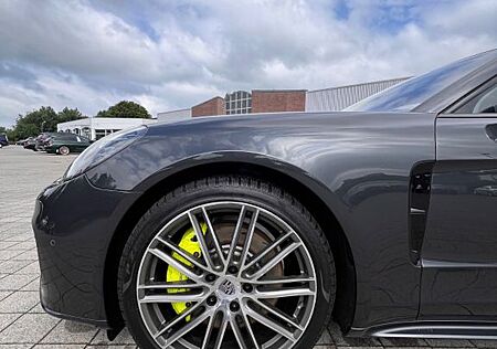 Porsche Panamera 4 E-Hybrid