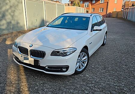 BMW 525d Touring A Luxury Line