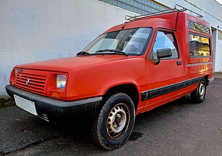 Renault Rapid 1.4 -