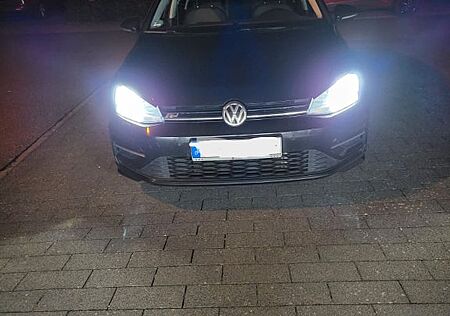 VW Golf Volkswagen Variant R-Line 2.0 TDI DSG / ACC / 8-fach Alu