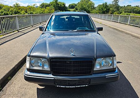 Mercedes-Benz 300 TE (W124)#AUTOMATIK/LEDER/KLIMA/SITZHEIZUNG#