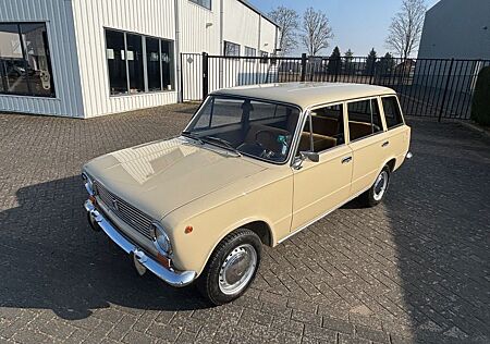 Lada 1200 Kombi (2102)