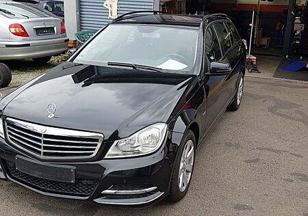 Mercedes-Benz C 180 CDI T BlueEFFICIENCY ELEGANCE