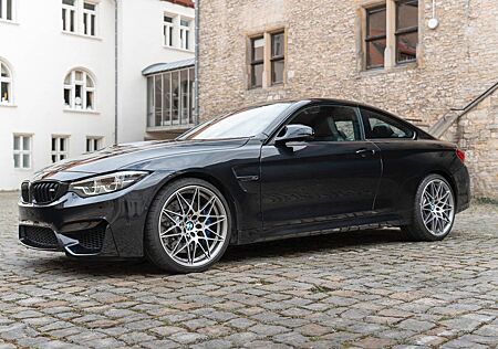 BMW M4 COMPETITION HARMANN HEAD UP 360° LED CARPLAY