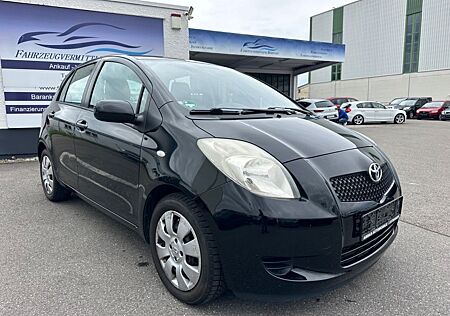 Toyota Yaris Sol Klima HU 02/26