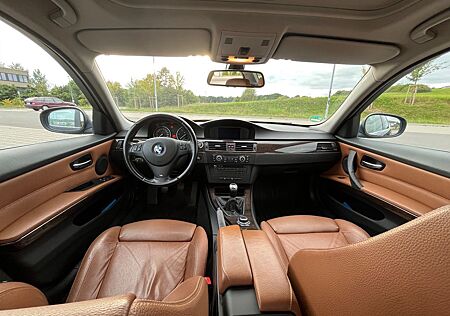 BMW 330 gebraucht kaufen BMW 330d xDrive Edition Exclusive Edition Exclusive