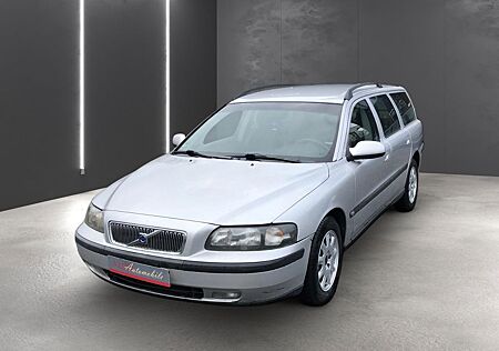 Volvo V70 2.4