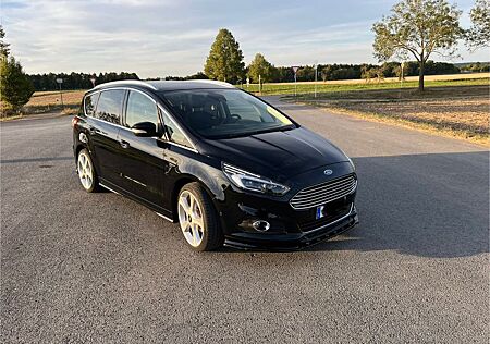 Ford S-Max 1,5 EcoBoost Titanium