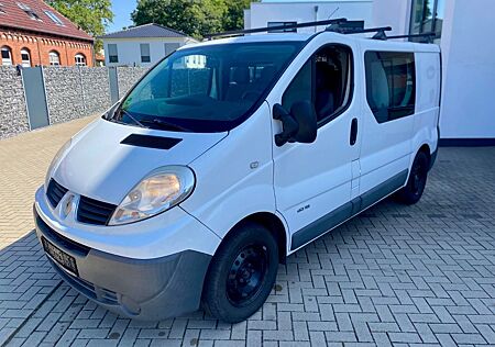 Renault Trafic 2.0 115ps Mixto 6 Sitzer Navi Euro 5