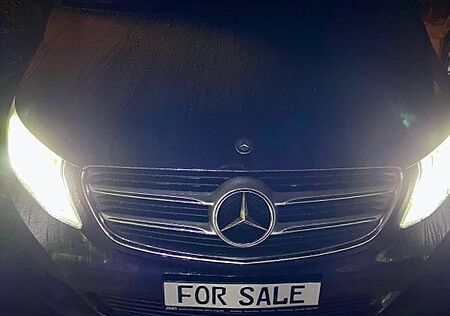 Mercedes-Benz V 220 V 220d EDITION 4MATIC*1.HAND*2xTÜR*8-SITZER*LED*