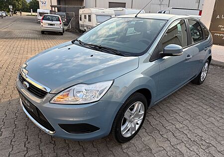 Ford Focus Lim. Style + 1.6 Klima TÜV NEU