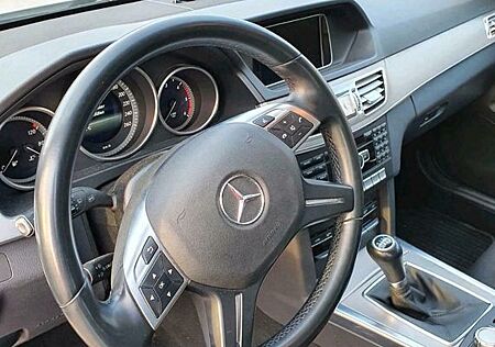 Mercedes-Benz E 220 CDI W212 S212