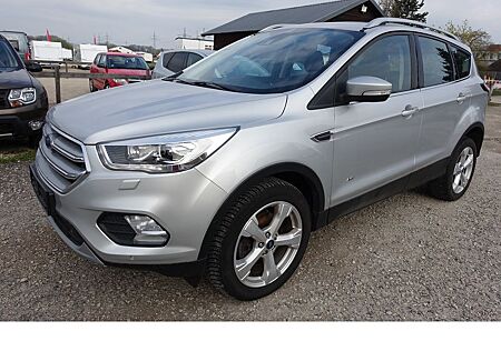 Ford Kuga Titanium Kamera Parkassyst Leder Navi Bi-Xe