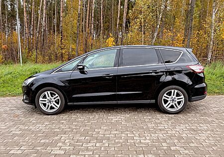 Ford S-Max 2,0 EcoBoost 176kW Titanium Autom 7-Sitzer