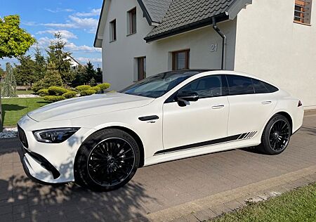 Mercedes-Benz AMG GT 53 4MATIC+ Autom. -