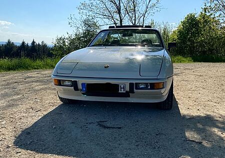 Porsche 924