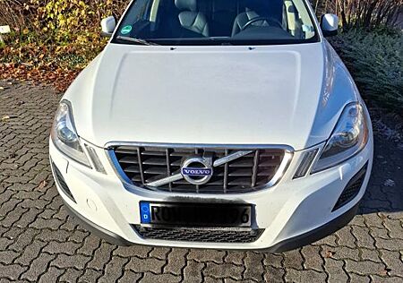 Volvo XC 60 XC60 D3 /AHK/Pano/Leder/Summum