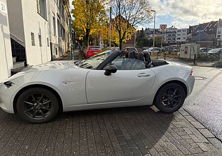 Mazda MX-5 1.5 SKYACTIV-G - 131 6GS Al-Sports NA