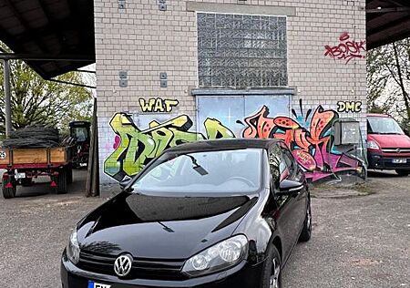 VW Golf Volkswagen 1.4 TÜV bis 10/26