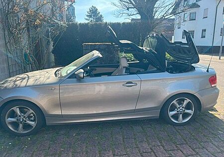 BMW 120d Cabrio -Kaschmirsilber Metallic