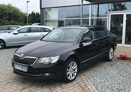 Skoda Superb 1.8 TSI DSG Elegance AHK Memory PDC Temp